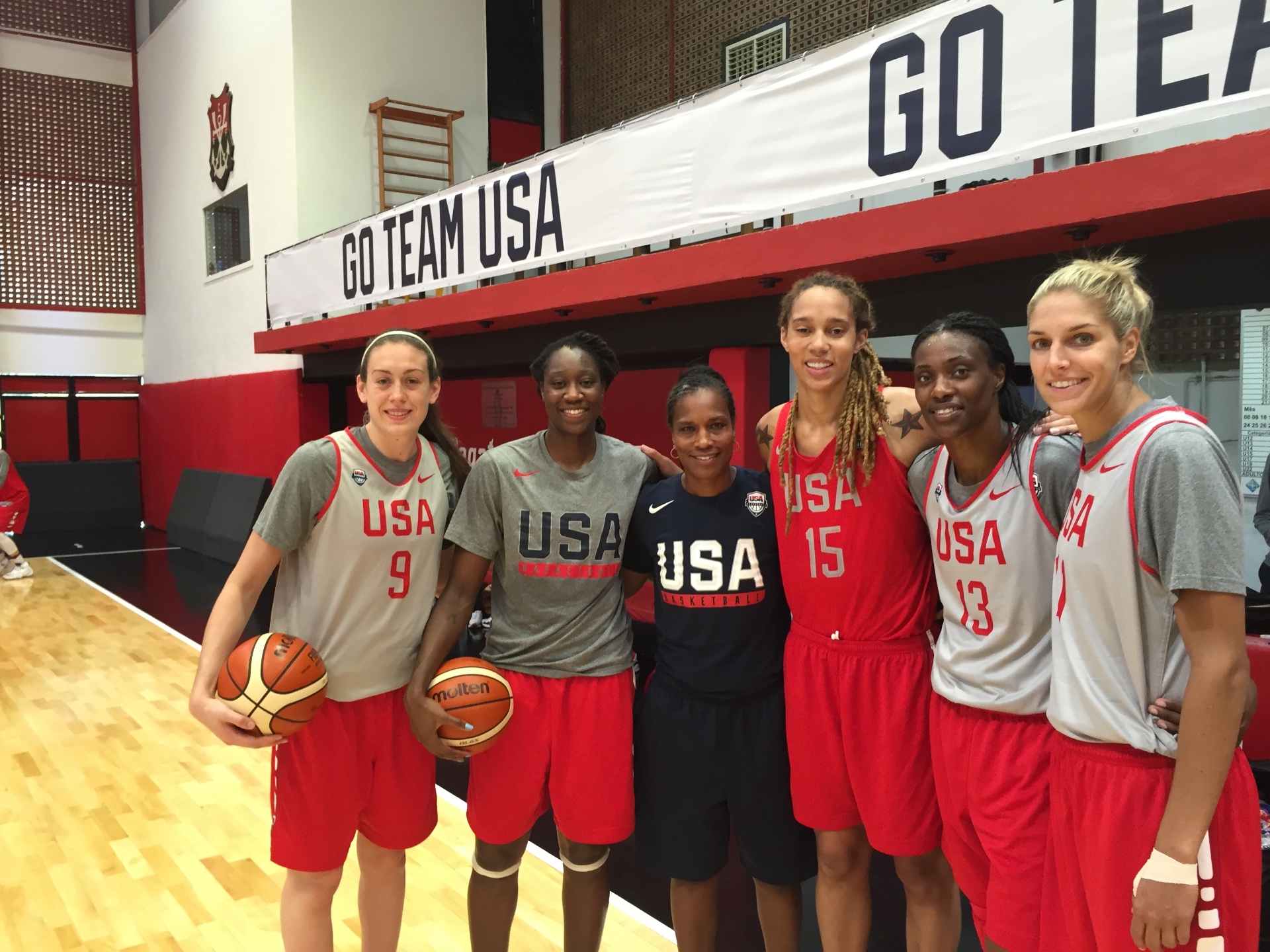 Jamelle Elliott with Team USA Olympians